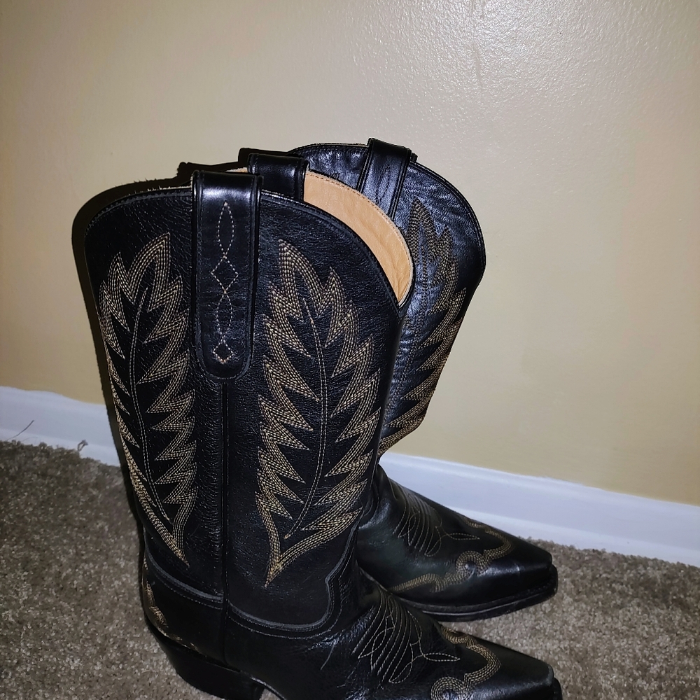 Black and Gold Ankle Boots with Sleek Design